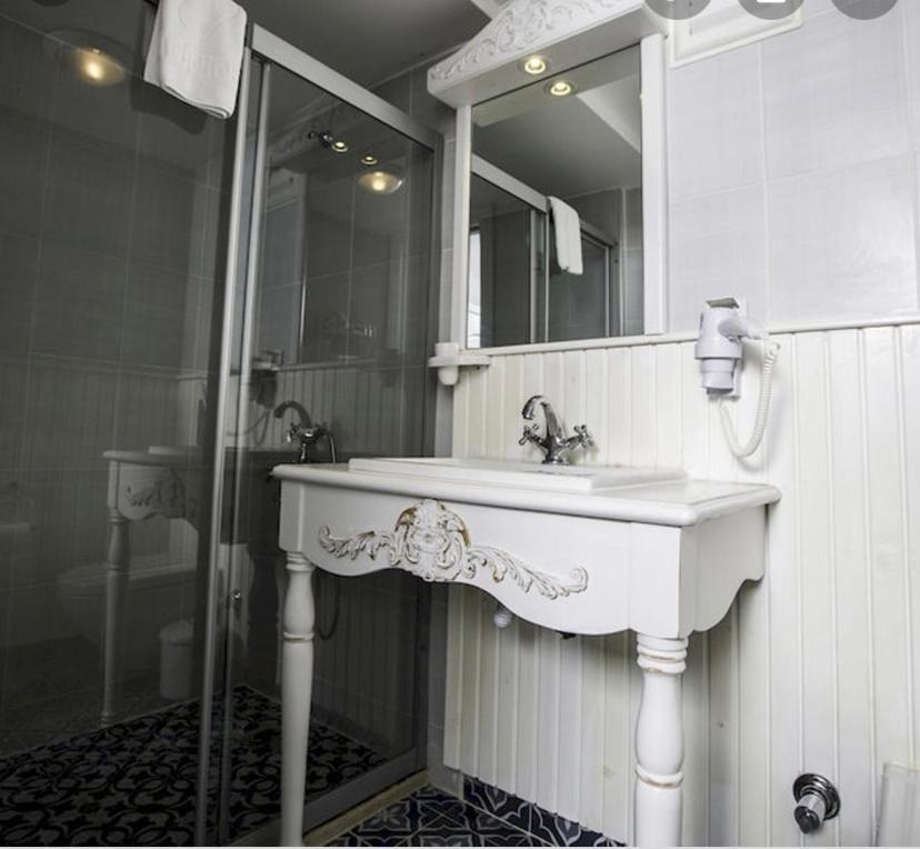 The White Hotel Alaçatı Eksteriør billede